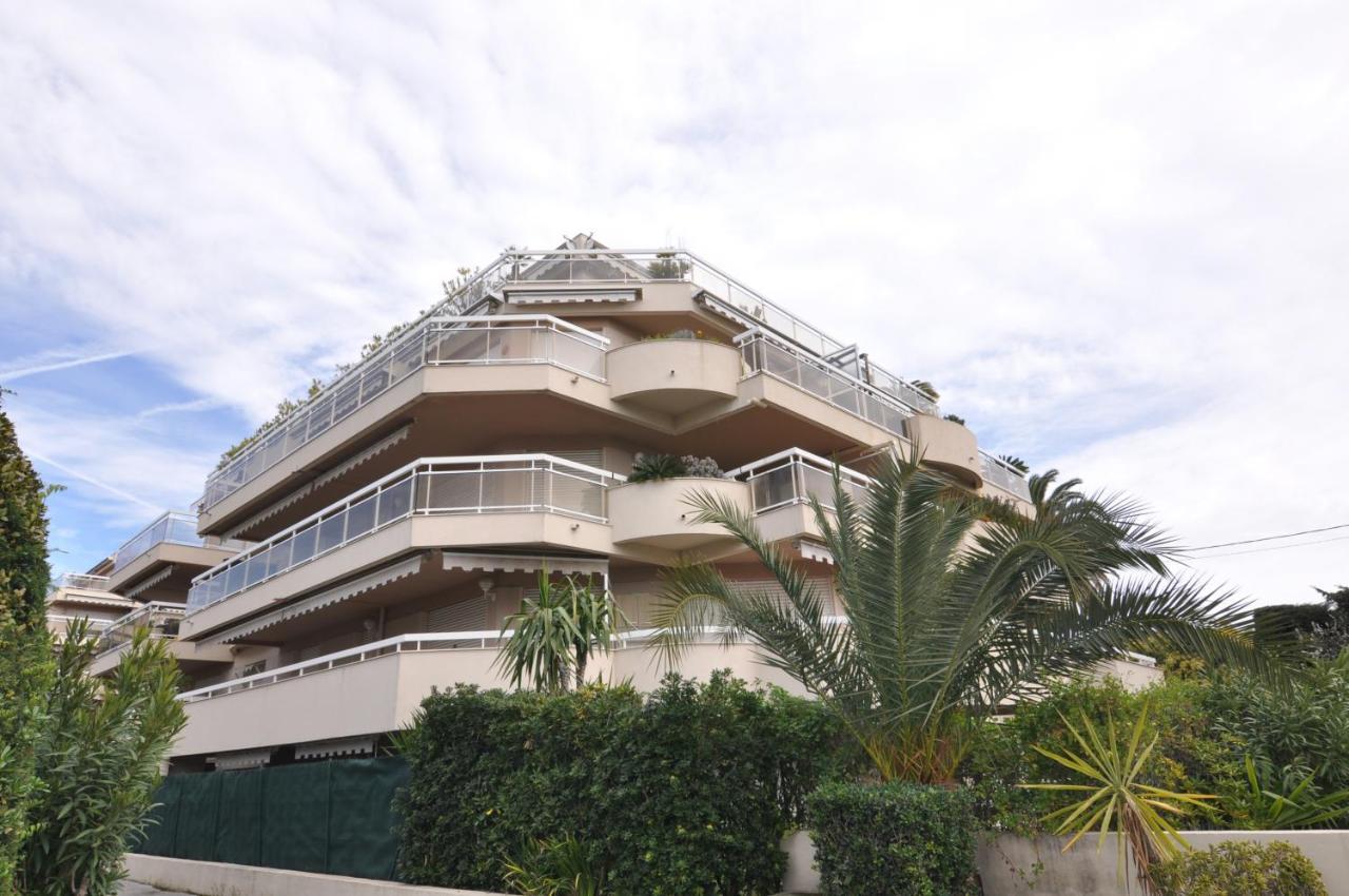 Gorgeous One-Bedroom Apartment With Terrace And Sea View -Stayinantibes- Bijou Plage Екстериор снимка