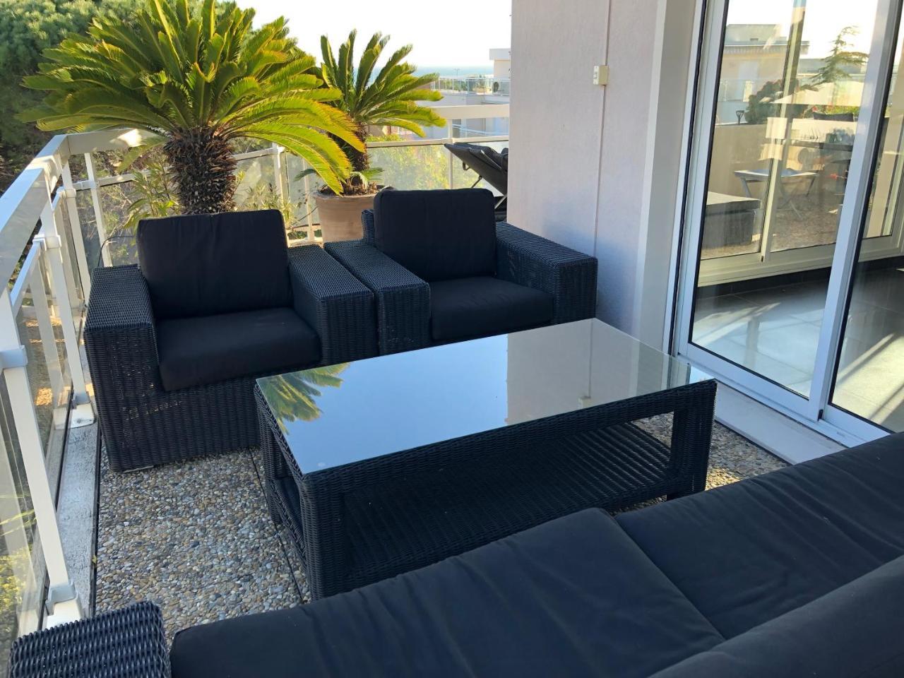 Gorgeous One-Bedroom Apartment With Terrace And Sea View -Stayinantibes- Bijou Plage Екстериор снимка