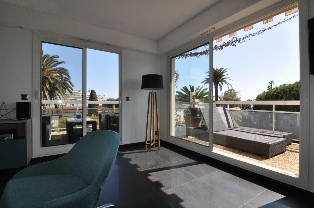 Gorgeous One-Bedroom Apartment With Terrace And Sea View -Stayinantibes- Bijou Plage Екстериор снимка
